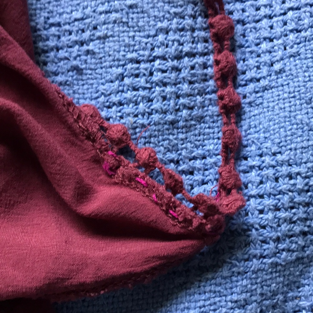 Kendall and Kylie tank top - Picture 3 of 3